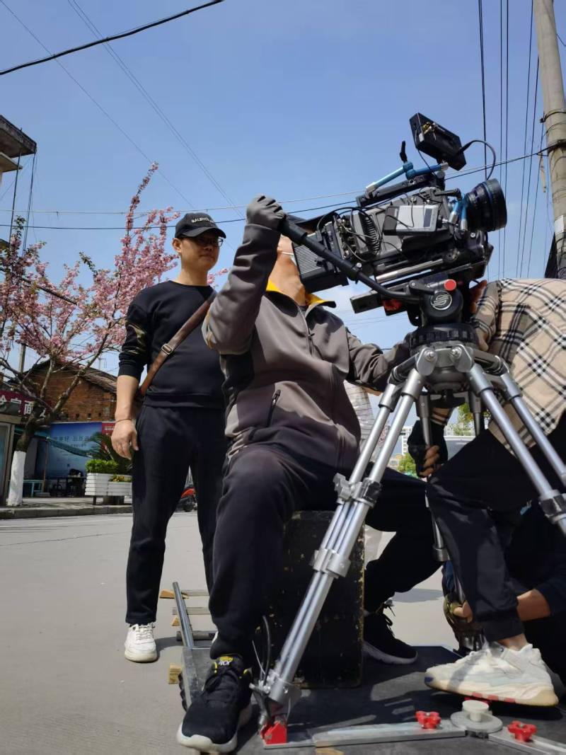 漠河县广告片拍摄：快消品牌爆款之选，网感内容适配社媒传播！